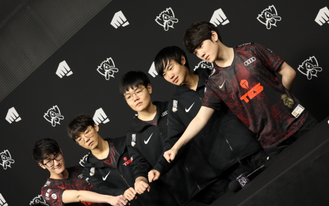 更在中前場 更在中前場