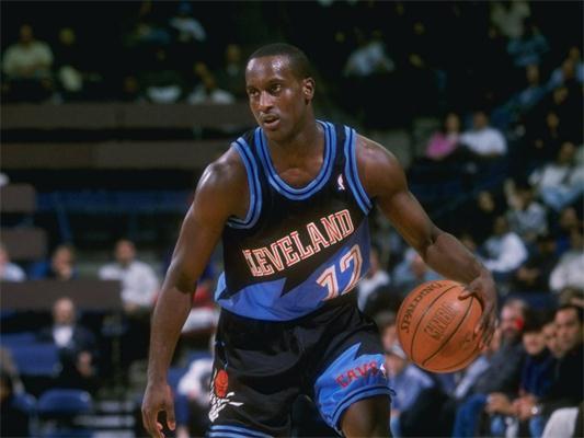 前插制造纵 前插制造纵